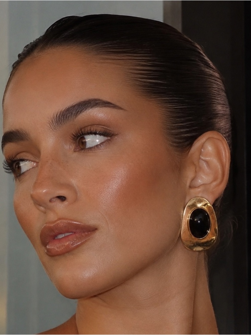 New mayamar Statement Gold and Black Oval Drop Earrings